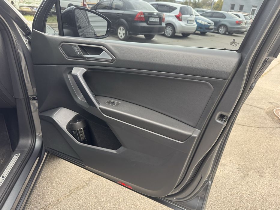 Volkswagen Tiguan R line