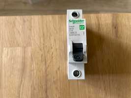 Продам автоматичний вимикач(автомат) Schneider Electric С 16(16 Aмпер)