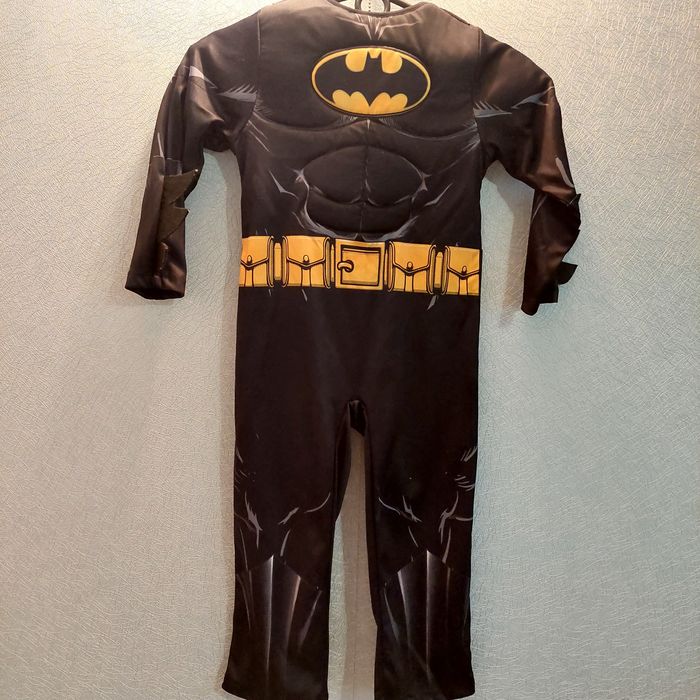 Новорічний костюм Бетмена.
