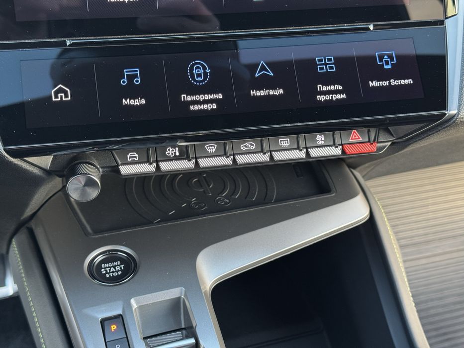 Продам Peugeot 408 GT-Line 2023 года