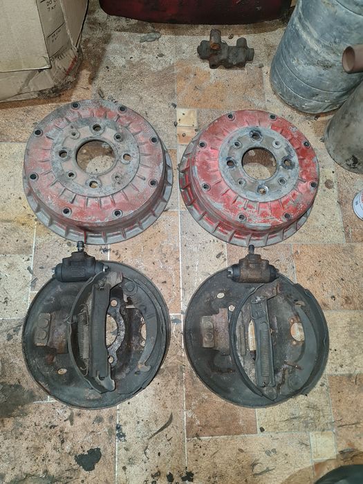 Продам комплектом задні тормоза ваз 2109