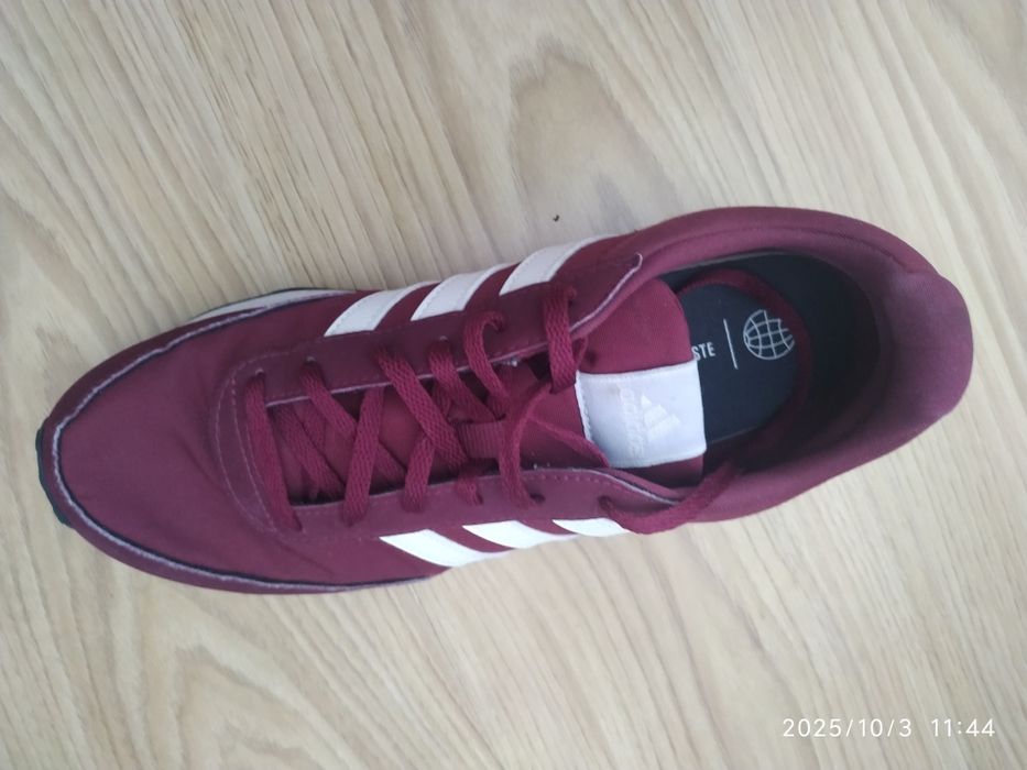 Tênis / sapatilhas Adidas tamanho 42