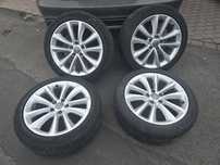 Koła felgi aluminiowe Opel Astra J 18 cali 5×115 opony lato Michelin 6