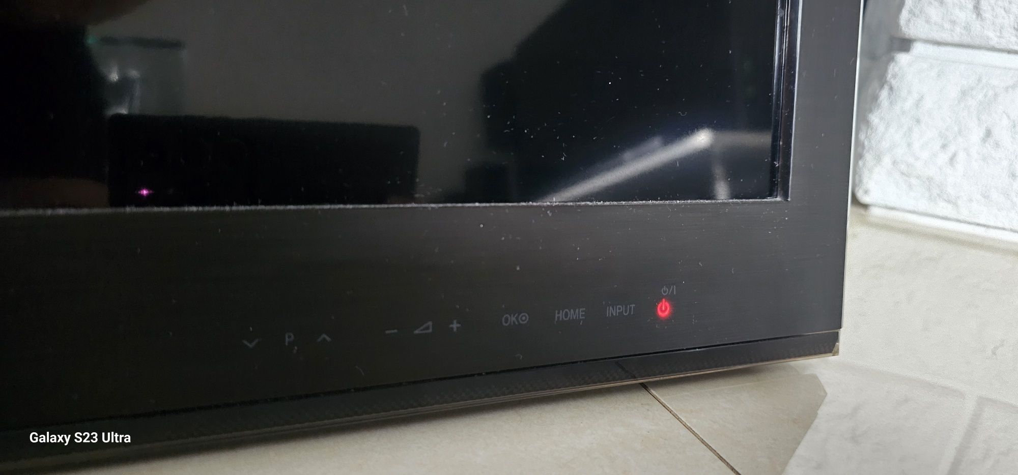 Telewizor LG 37LV375S uszkodzony opis