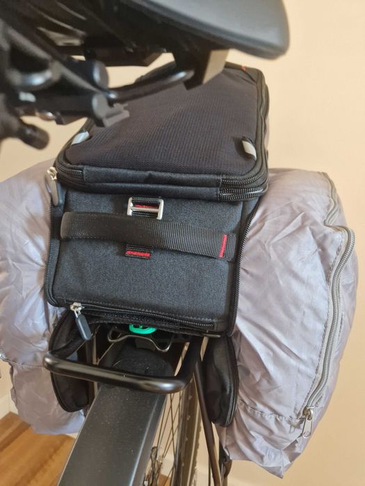 Bardzo pojemna torba rowerowa z sakwami bocznymi RackTime SnapiT 1.0
