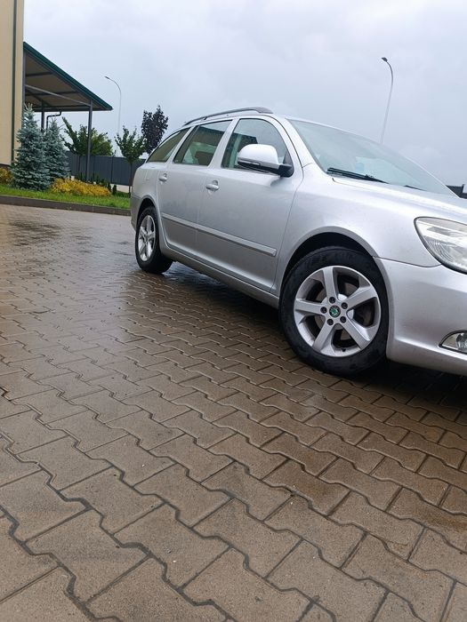 Продам шкоду октавію