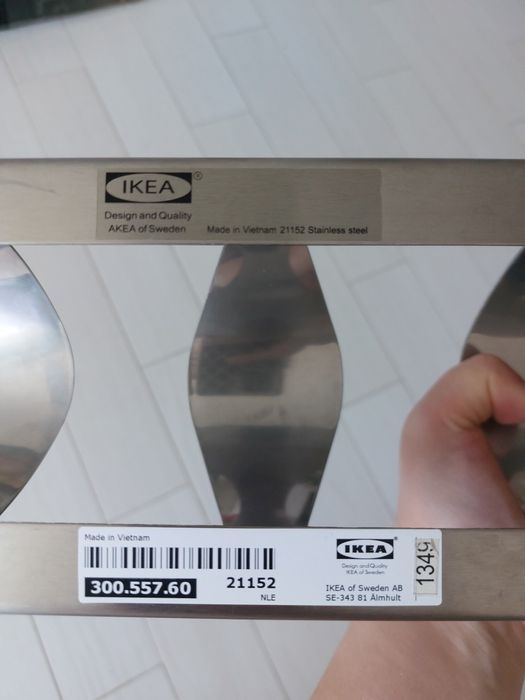 Stojak wieszak na wino Ikea metalowy