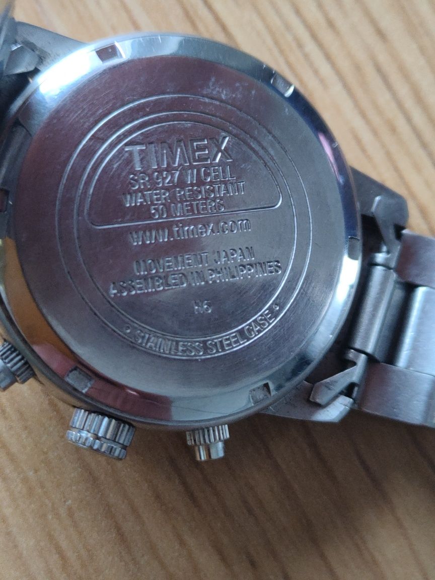 Zegarek męski Timex z datownikiem i stoperem
