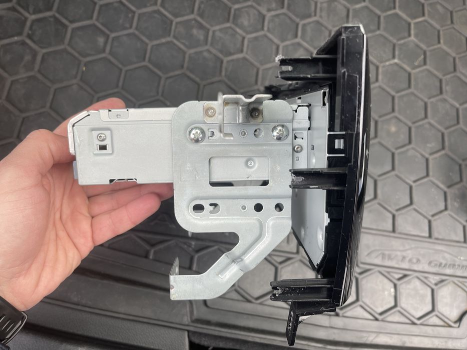 Магнітола на Nissan Qashqai J11 (2017) оригінал з bluetooth