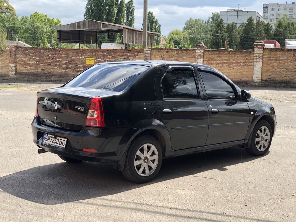 Продам Renault Logan 2010 1.4  газ/бенз