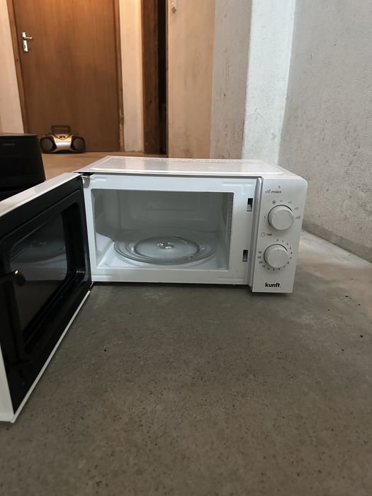 Microondas e airfryer os dois por 50€