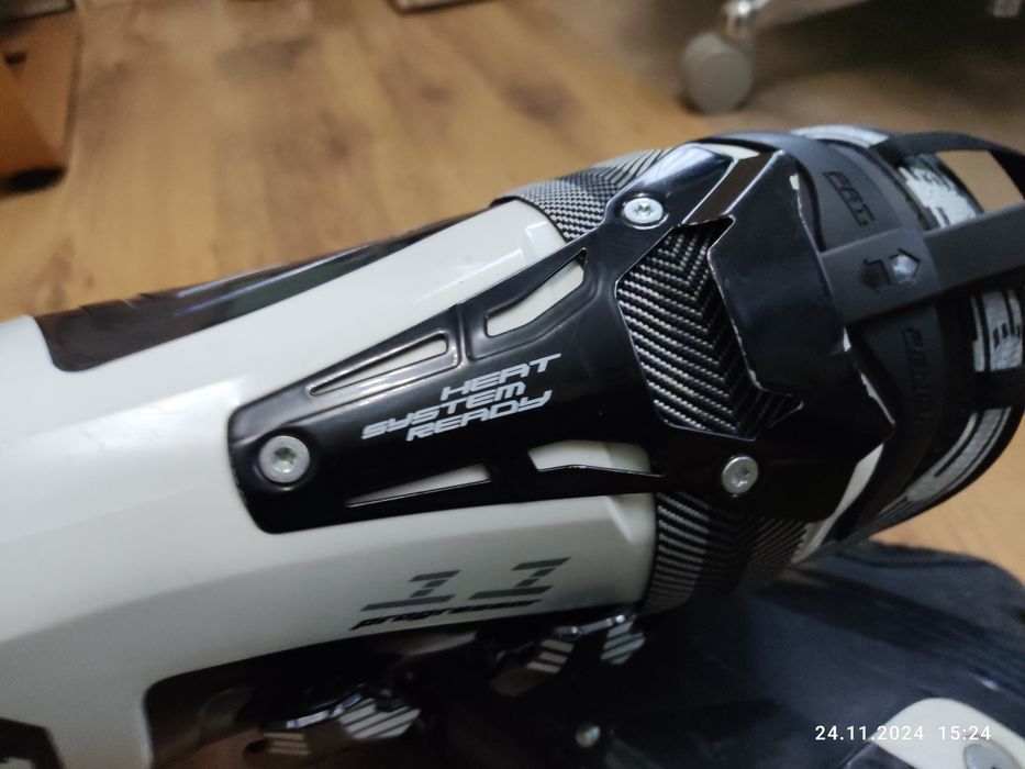 Buty narciarskie Fischer Progressor 11 Rozmiar 27,5