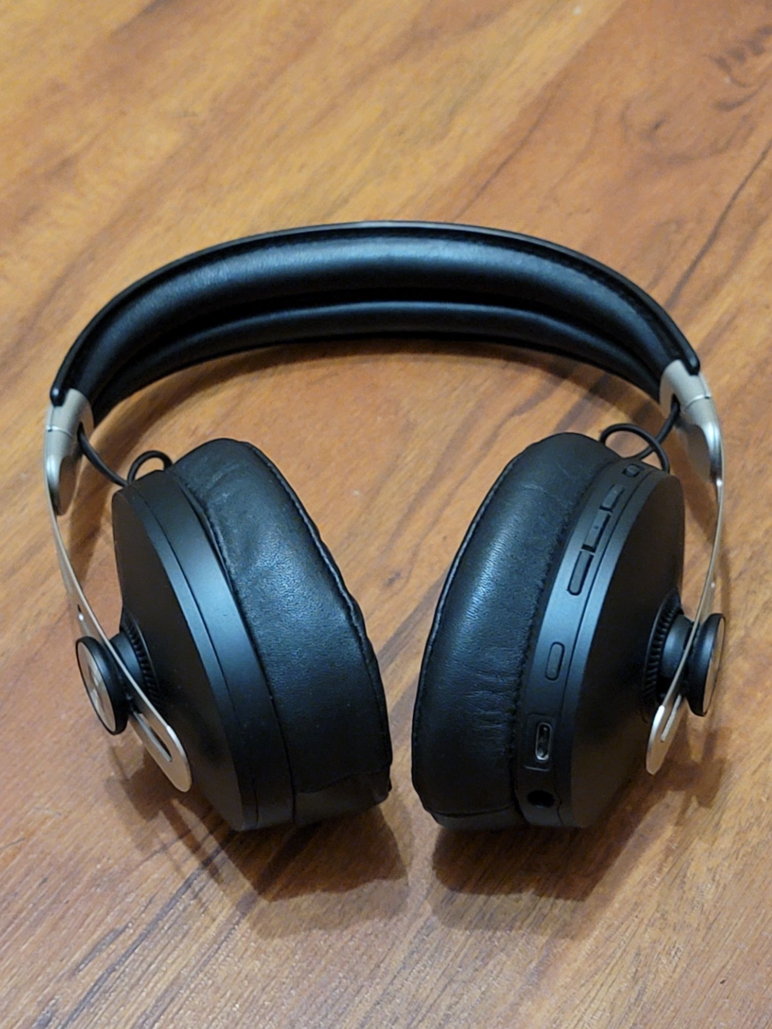 Топові Sennheiser Momentum m3