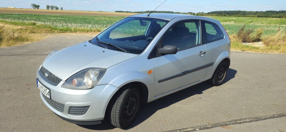 Ford Fiesta MK6 2006rok 1.3 benzyna 60km
