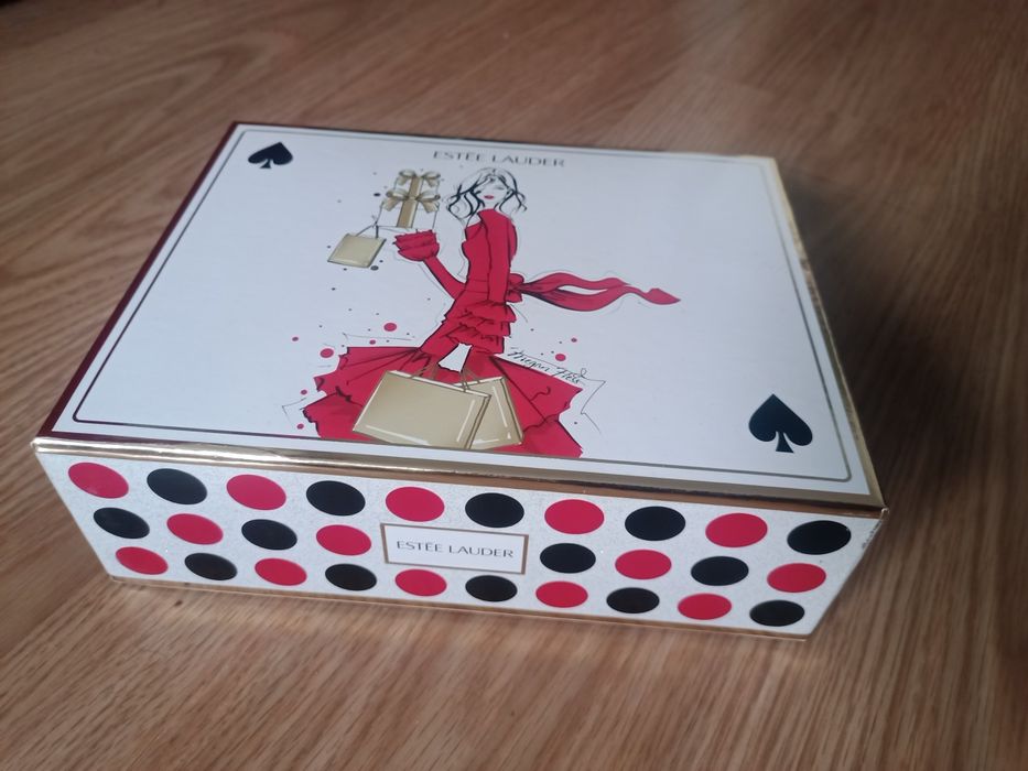 Caixas vazias cofree Estée Lauder