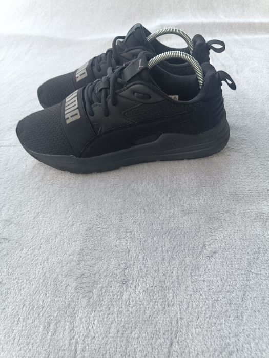 Женские кроссовки беговые Puma р40