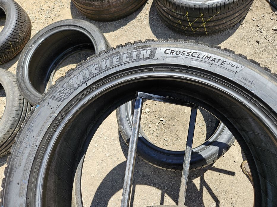 Шины БУ 245 45 R 20 Michelin cross climate SUV комплект всесезон