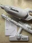 Акумуляторний пилосос MakitaCL108DZ (12V)