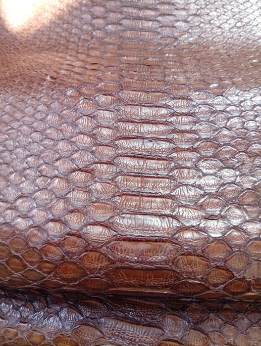 Кусочки кожи,, Питона,, от 85 грн