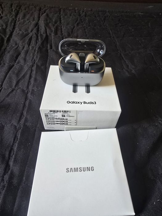 Buds 3 Samsung Mobile