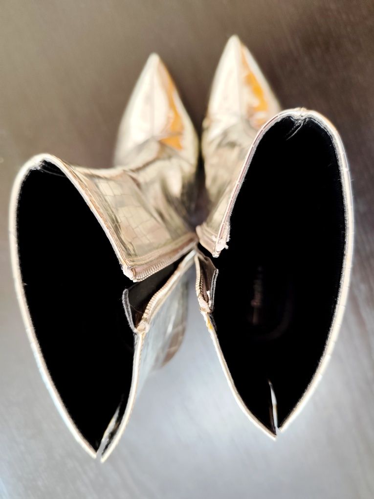 Botins Prateados de Salto Alto - Bershka (Tam. 37)
