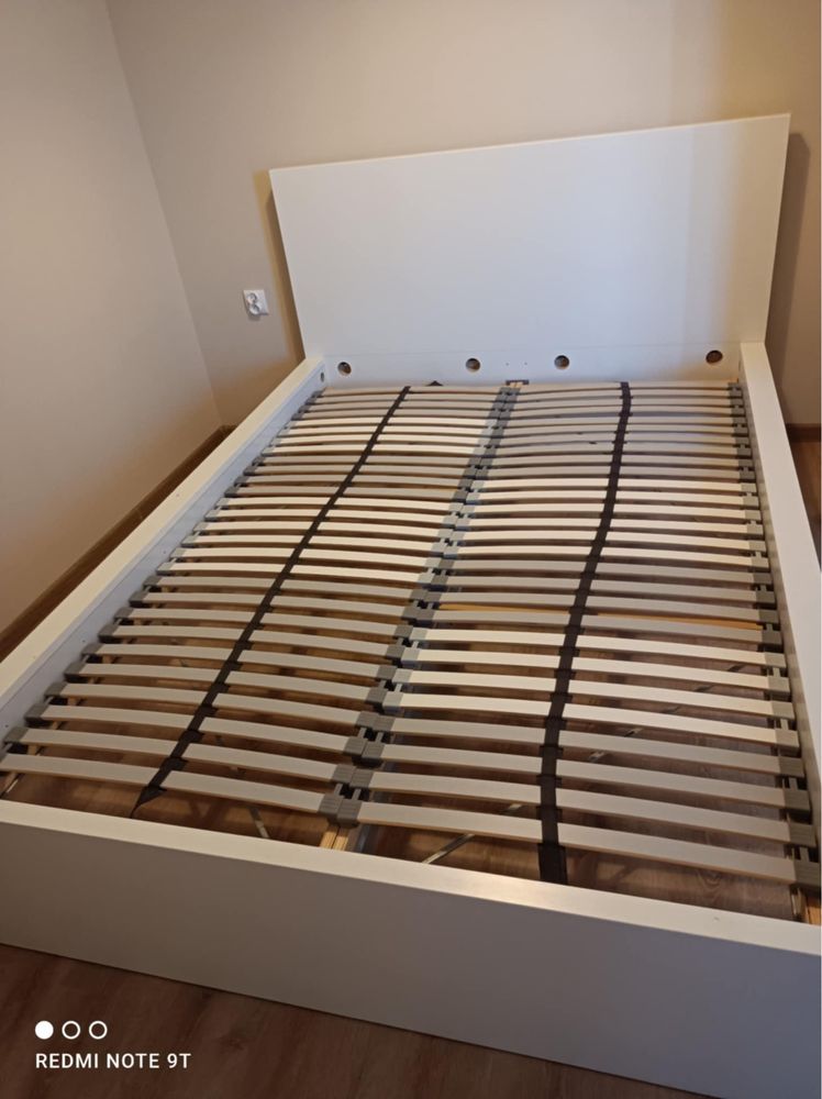 Łóżko do sylpiani 140x200 Ikea Malm z materacem