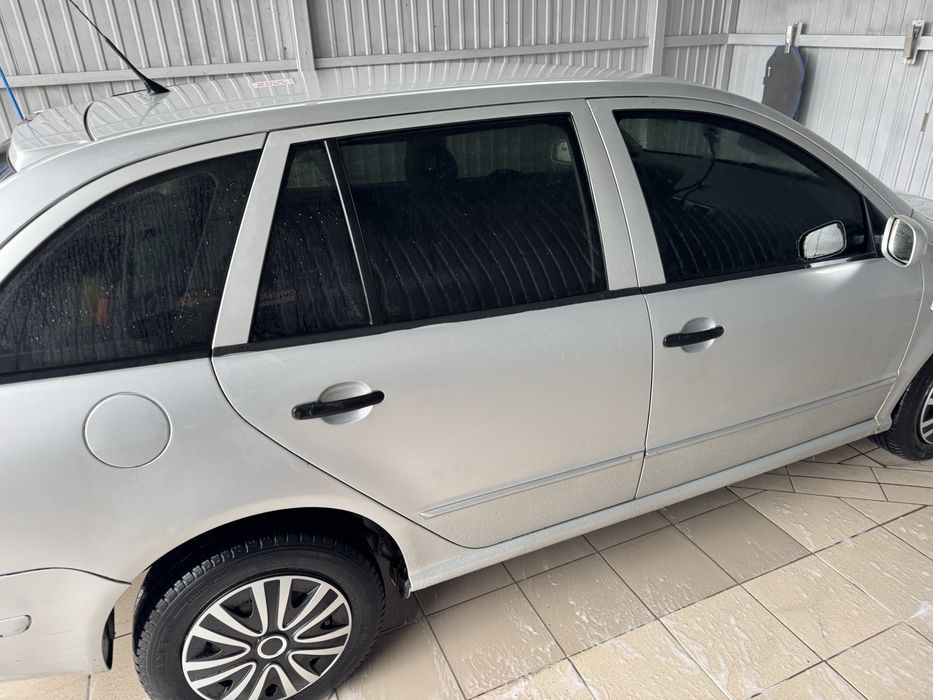 Продаю Skoda Fabia 2002