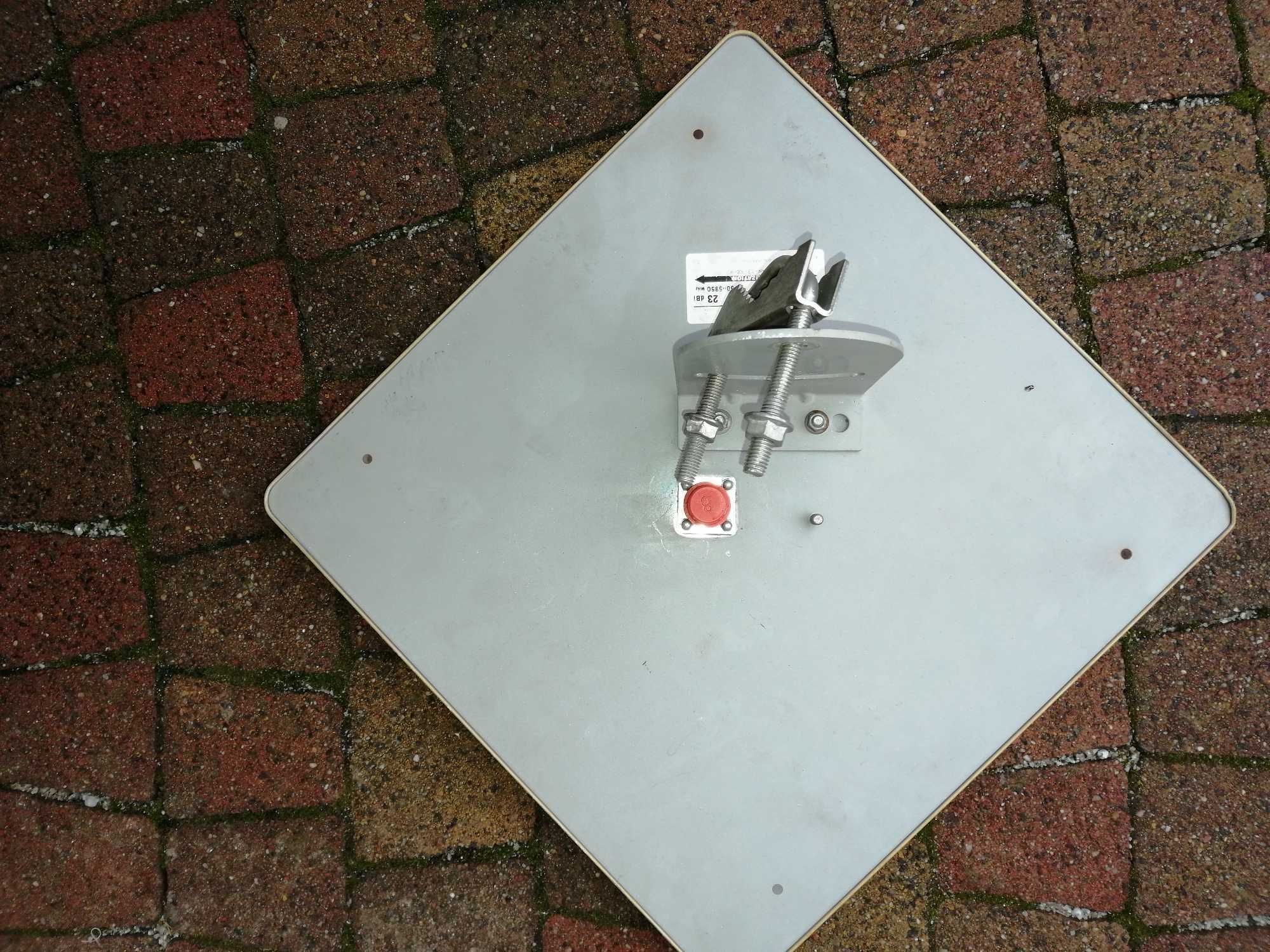 Antena panelowa 23 dBi 5 GHz