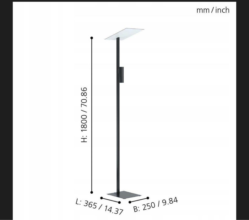 Lampa podlogowa powystawowy