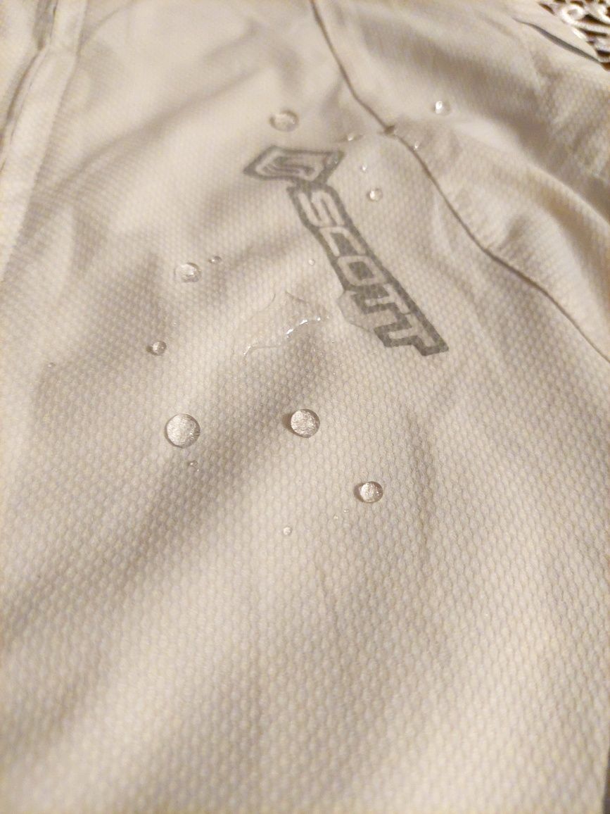 Фірмова gore-tex безрукавка Scott