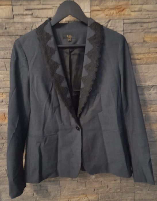 Sukienka, marynarka i spodnie