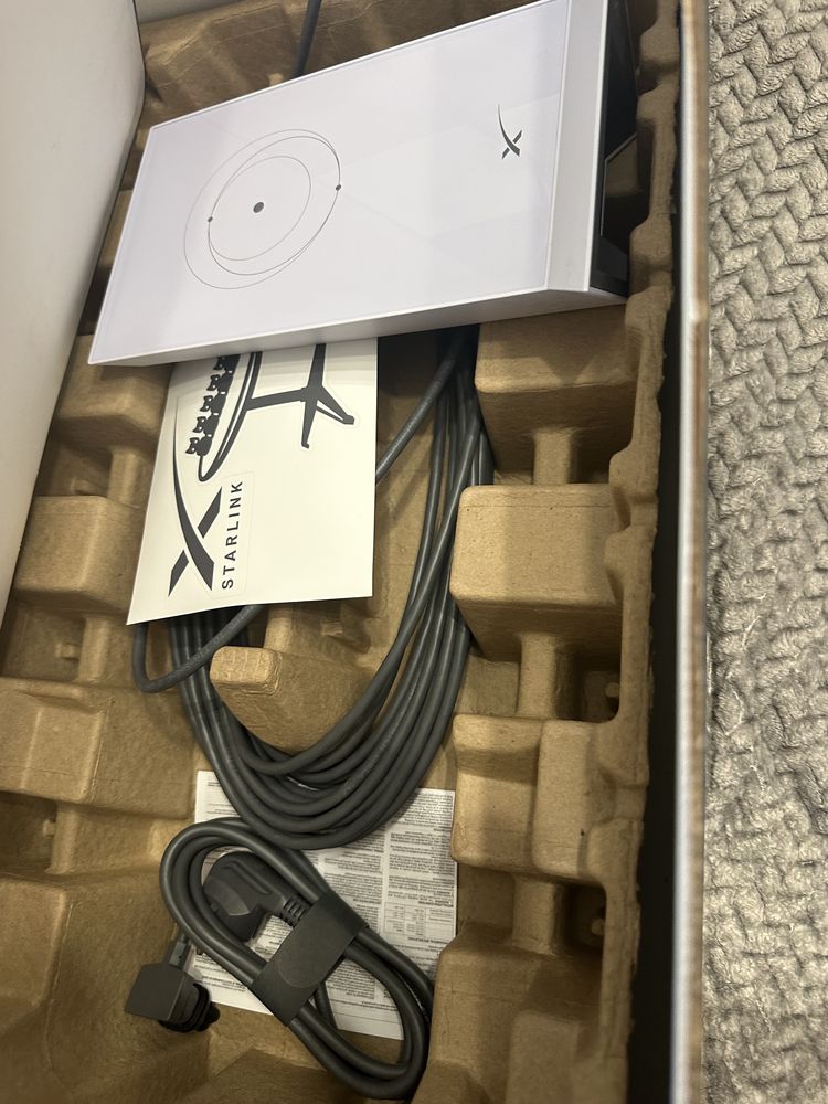 Супутниковий комплект Starlink standart KIT 2023 року