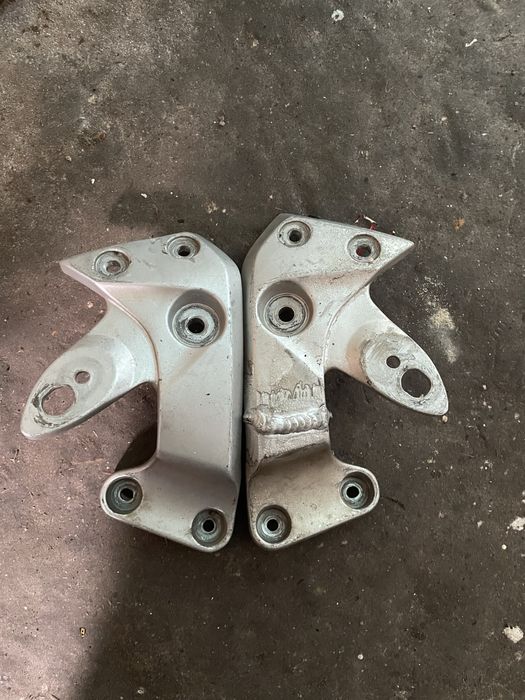 Кроштейн фари Хонда СВ600