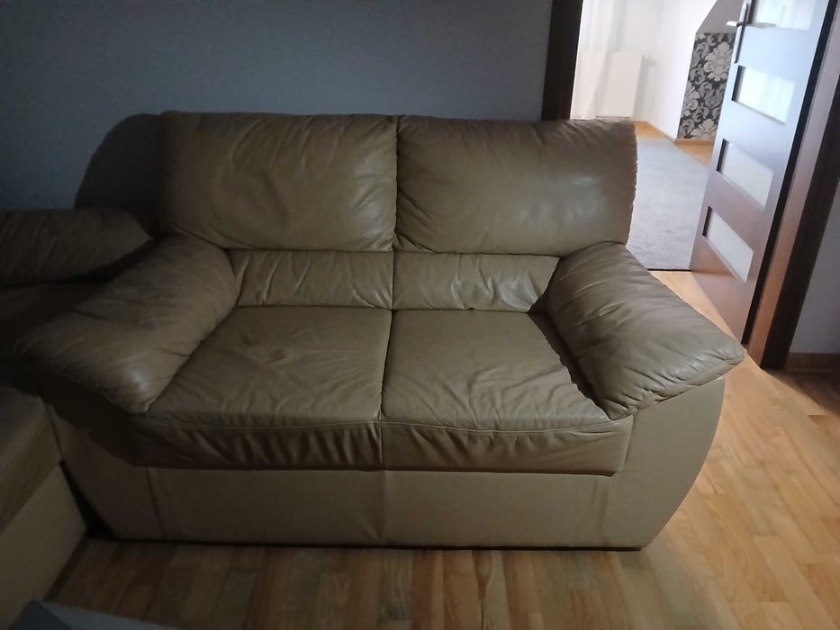 Sofa skórzane 2.osobowa .