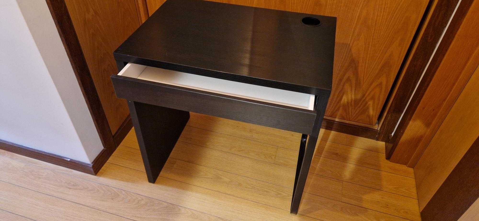 Secretária IKEA MICKE (preto castanho)