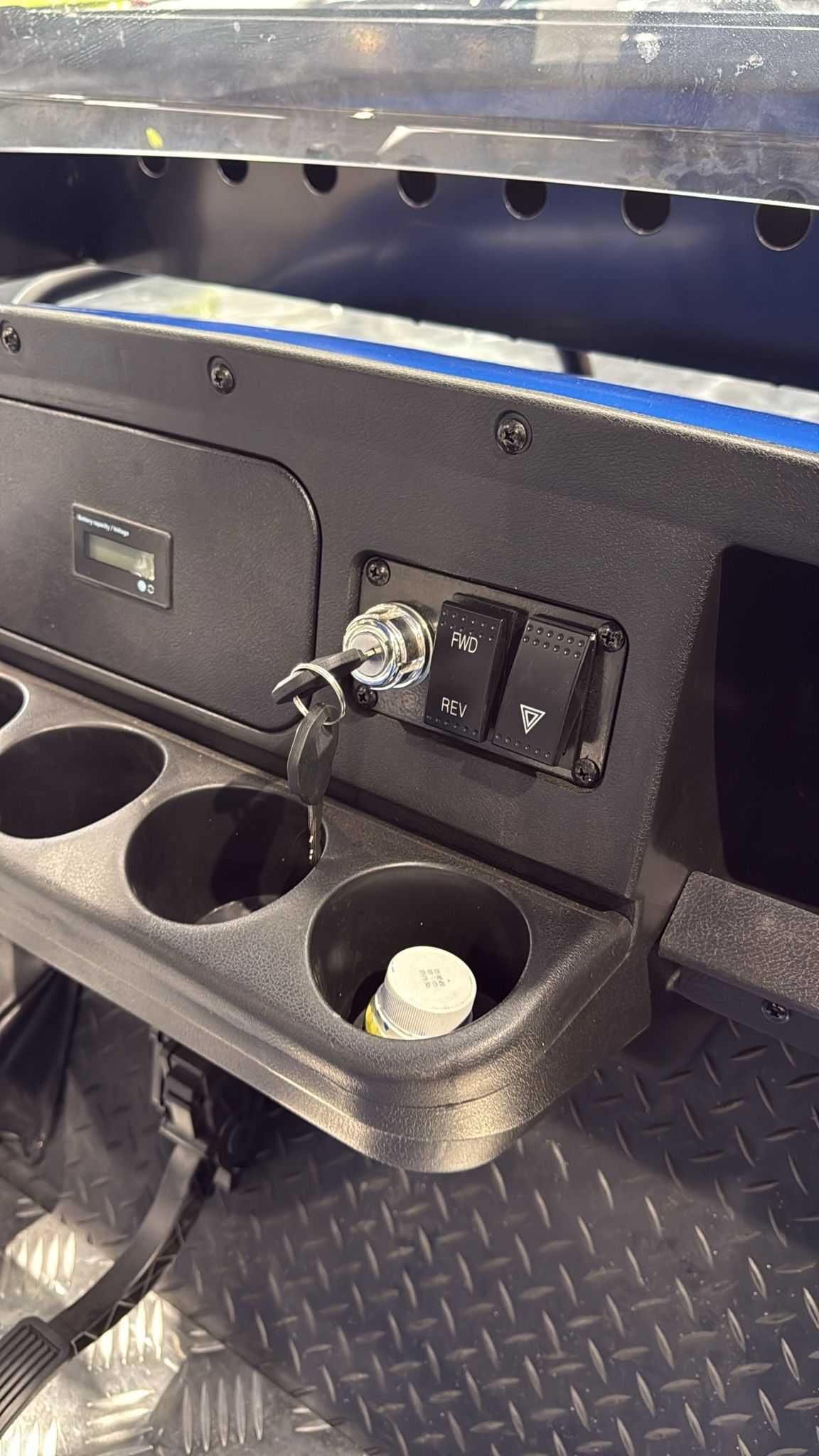 Carro de Golf / 100% Elétrico / 6 Lugares