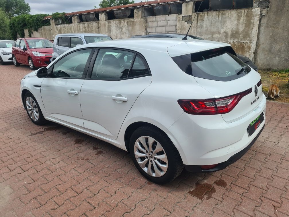 Renault Megane / 1,5 diesel / 6 biegów / navi / Tempomat / Led