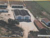 Terreno c/ armazéns
