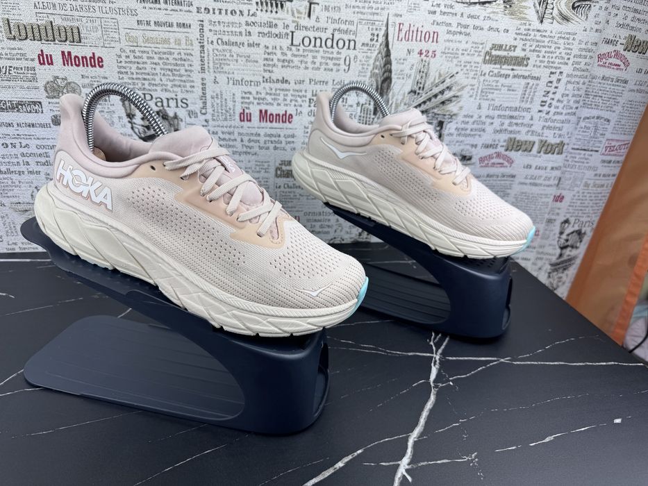 Кросівки Hoka One One Arahi 7 Розмір 40 / Взуття