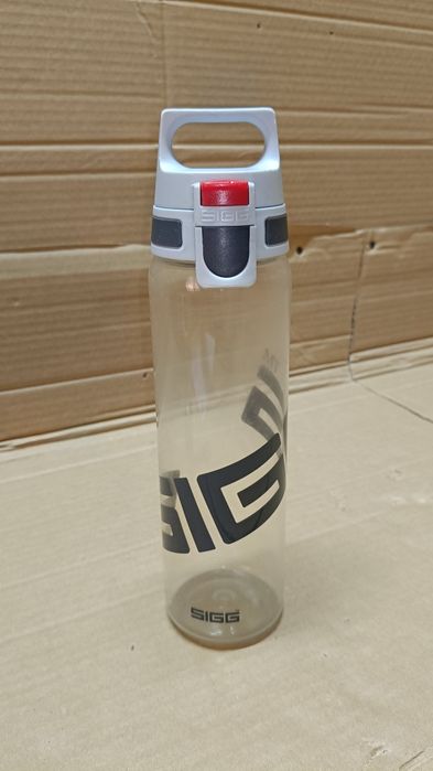 SIGG 0,75 l butelka na wodę do sportu i na zewnątrz lekka Tritan