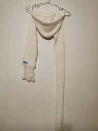 Капюшон з шарфом зі 100% вовни, Швейцарія