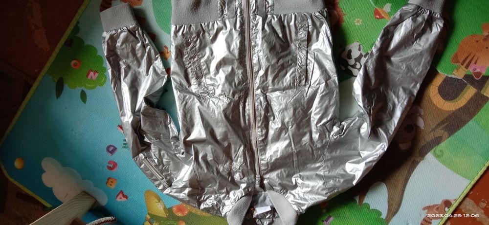 куртка, вітровка