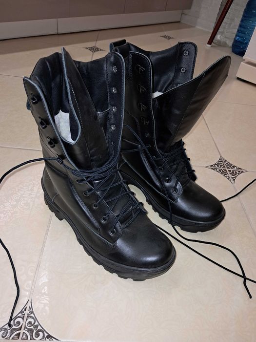 Ботинки мужские, кожаные