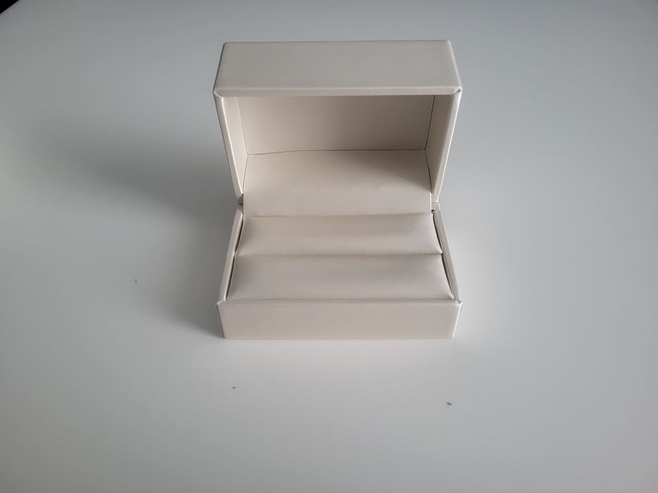 Pudełko na obrączki