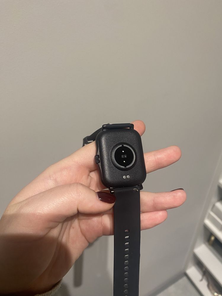 Смарт-годинник Globex Smart Watch Me3 Black (4820183720689) Детальніше