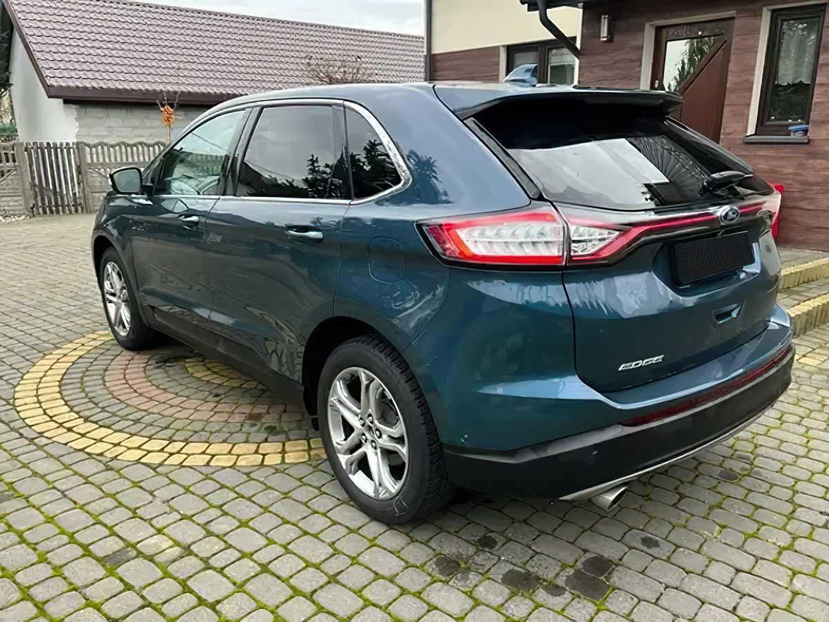 Ford EDGE 2.0 TDCi Twin-Turbo 4WD Titanium