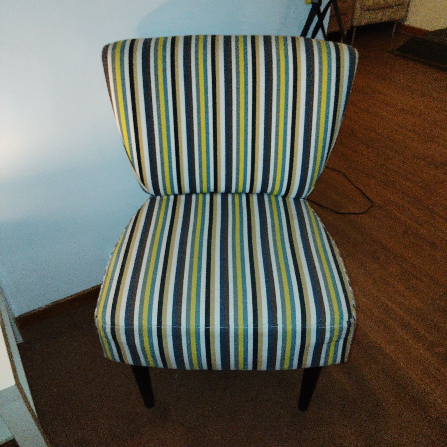 Poltronas Ikea e Kasa