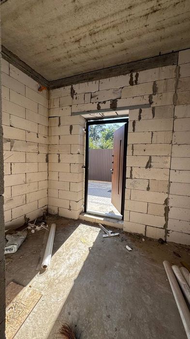 Акція! Дуплекс у Бучі -85000$. Газ, балкон, тераса, власний дворик.