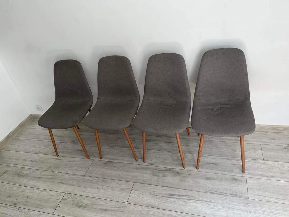 Cztery krzesła do jadalni materiałowe szare