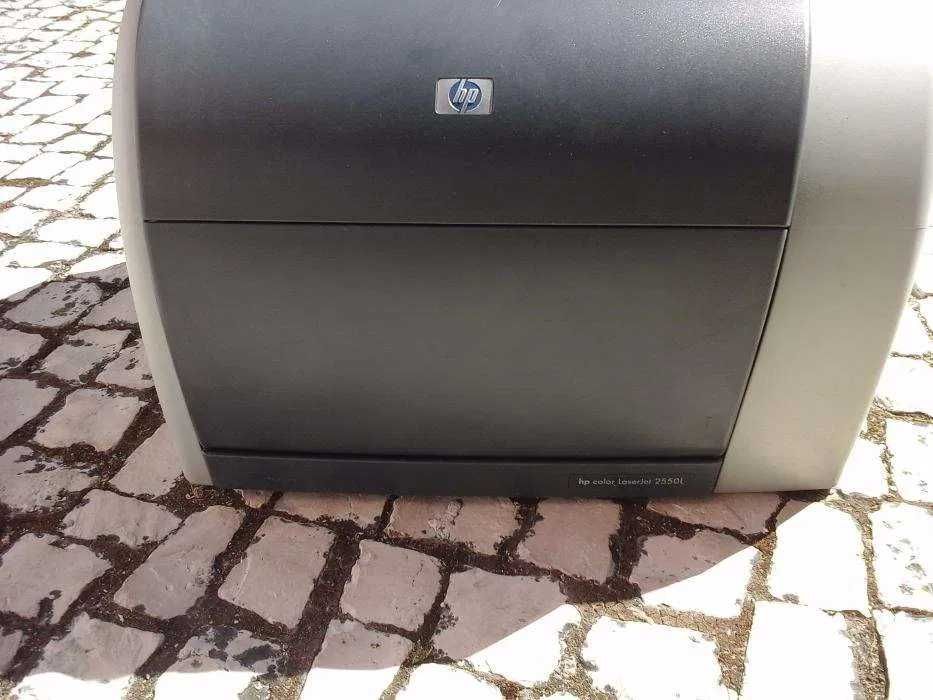 impressora Hp Color Laserjet 2550L, com tonners. COMO NOVA!